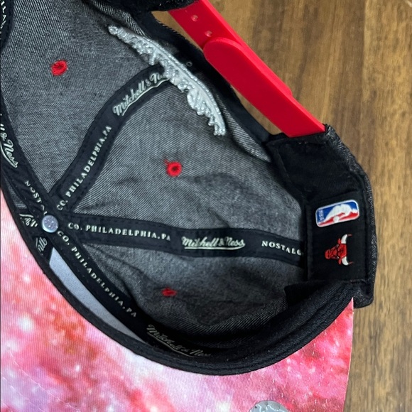 Mitchell & Ness Chicago Bulls Tie Dye Brim Embroidered SnapBack Hat - Picture 10 of 14